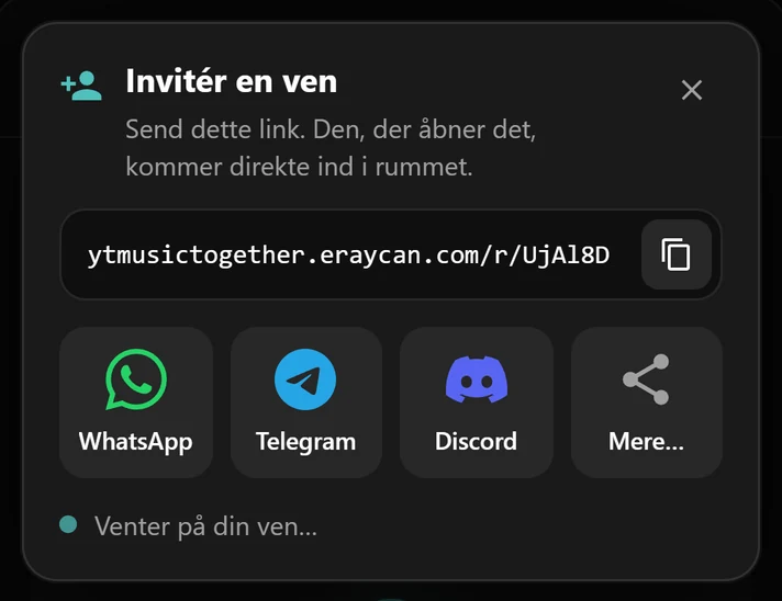 Invitationsvinduet med rummets link og knapper til WhatsApp, Telegram og Discord