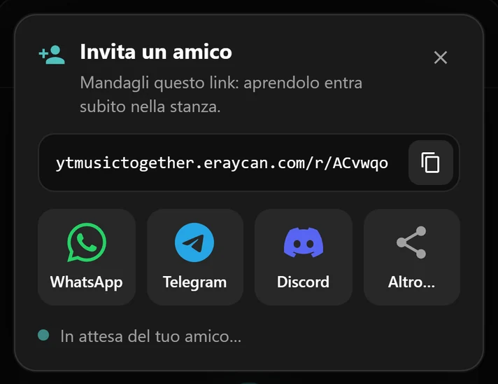 La finestra di invito con il link della stanza e i pulsanti WhatsApp, Telegram e Discord