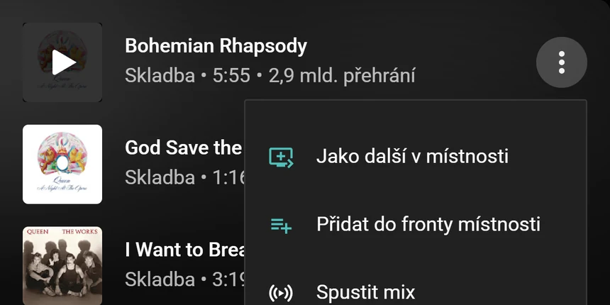 Nabídka skladby v YouTube Music s možnostmi Jako další v místnosti a Přidat do fronty místnosti