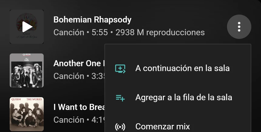 Un menú de canción de YouTube Music con las opciones A continuación en la sala y Agregar a la fila de la sala