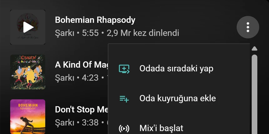Odada sıradaki yap ve Oda kuyruğuna ekle seçenekleriyle YouTube Music şarkı menüsü